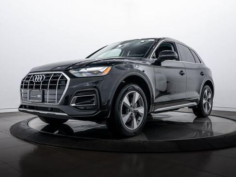Certified 2023 Audi Q5 2.0T Premium w/ Convenience Package image 6