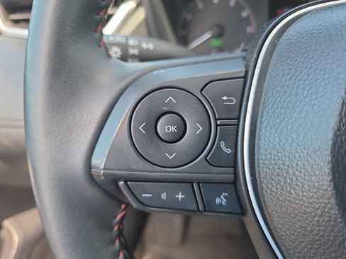 Used 2025 Toyota Corolla Cross AWD Hybrid w/ Moonroof Package image 26
