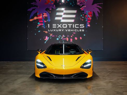 Used 2018 McLaren 720S Performance image 4
