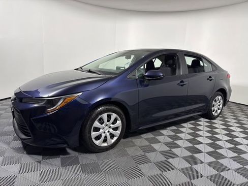 Used 2024 Toyota Corolla LE image 12