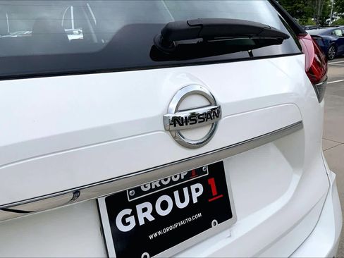 Used 2020 Nissan Rogue S FWD image 31