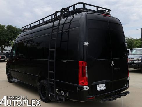 Used 2021 Mercedes-Benz Sprinter 3500 image 7