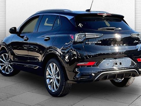 Used 2024 Buick Encore GX Avenir w/ Avenir Technology Package image 9