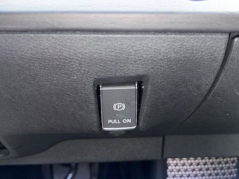 Certified 2024 Nissan Ariya FWD image 7