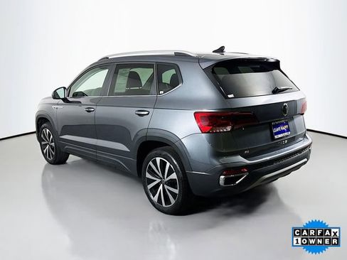 Used 2023 Volkswagen Taos SE image 5