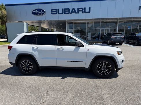 Used 2020 Jeep Grand Cherokee Trailhawk AWD/4WD image 2