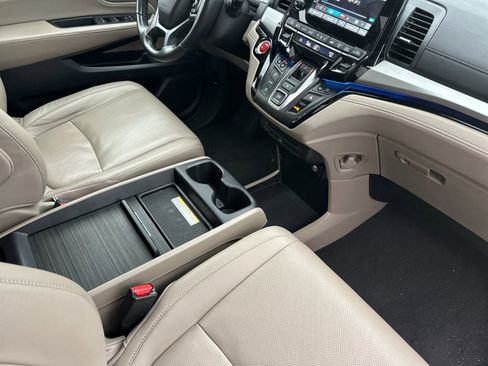 Used 2019 Honda Odyssey Elite image 17