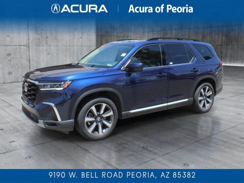 Used 2024 Honda Pilot Touring image 1