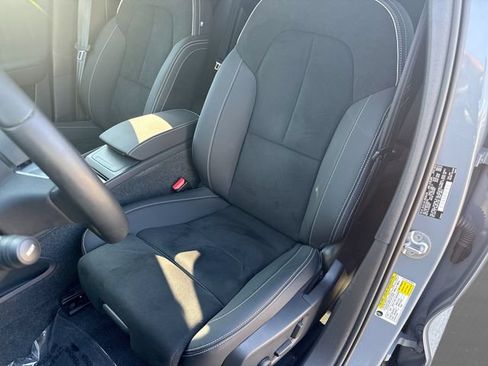 Certified 2023 Volvo XC40 Recharge Ultimate w/ Protection Package Premier AWD/4WD image 16