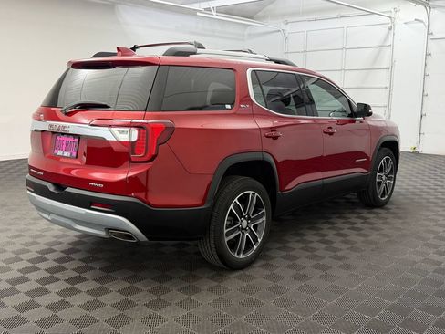 Used 2022 GMC Acadia SLT w/ Technology Package AWD/4WD image 9