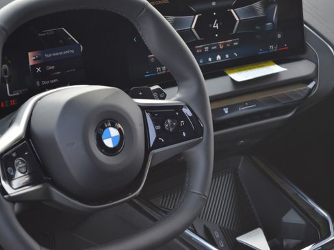 Used 2026 BMW X3 xDrive30 w/ Convenience Package image 24