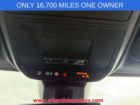 Used 2025 Chevrolet Equinox LT w/ Safety and Technology Package AWD/4WD image 31