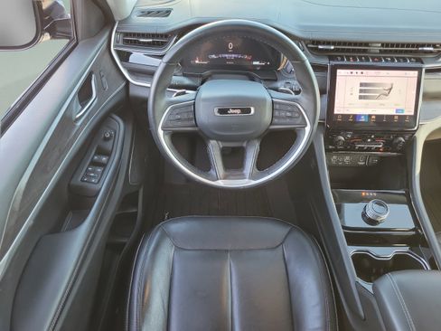 Certified 2022 Jeep Grand Cherokee Limited RWD image 9