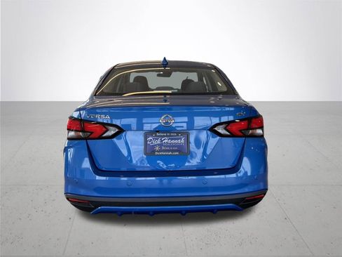 Used 2020 Nissan Versa SV FWD image 8