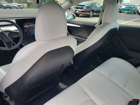 Used 2022 Tesla Model 3 Long Range AWD/4WD image 25