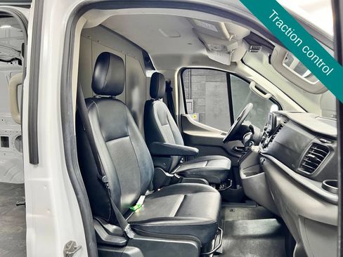 Used 2024 Ford Transit 150 Low Roof RWD image 4