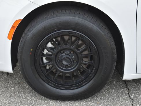 Used 2021 Chrysler Pacifica Touring w/ Cold Weather Group image 10