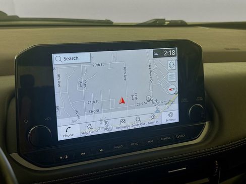 Used 2023 Nissan Rogue SL w/ SL Premium Package image 18