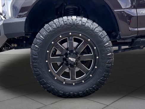 Used 2019 Ford F250 Platinum w/ Snow Plow Prep Package AWD/4WD image 11