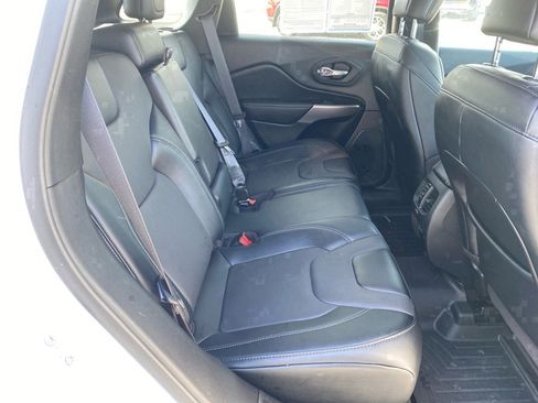 Used 2022 Jeep Cherokee Limited image 25