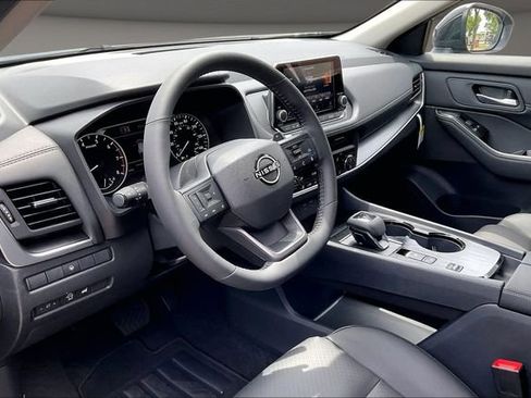 New 2026 Nissan Rogue SV FWD image 7