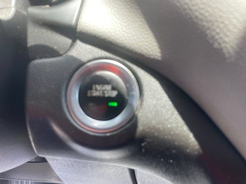 Used 2022 Chevrolet Equinox LT FWD image 35