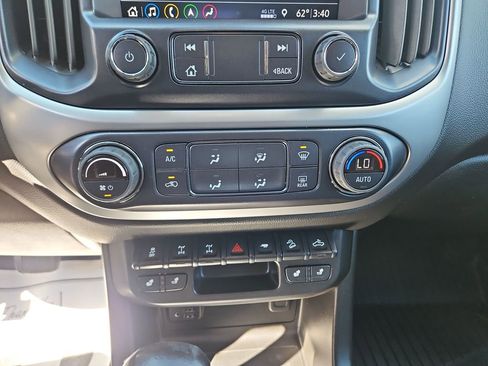 Used 2022 Chevrolet Colorado ZR2 w/ Colorado ZR2 Bison Edition AWD/4WD image 18
