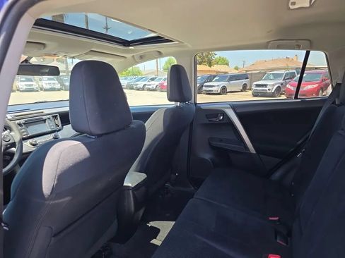 Used 2014 Toyota RAV4 XLE w/ Preferred Accessory Package FWD image 19