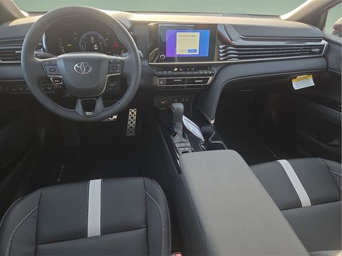 New 2026 Toyota Camry SE image 15