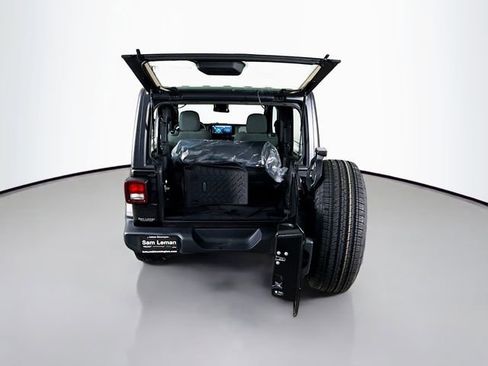 Used 2024 Jeep Wrangler Sport S image 20