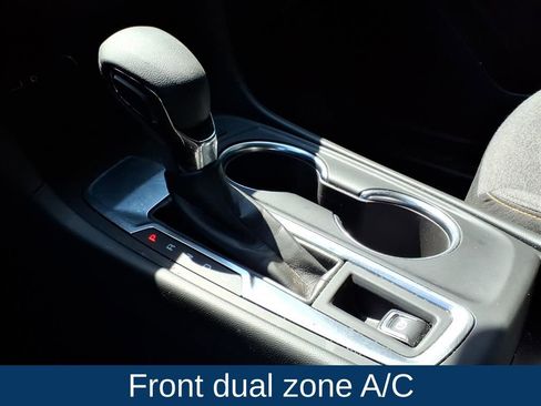 Used 2024 Chevrolet Equinox LT FWD image 6