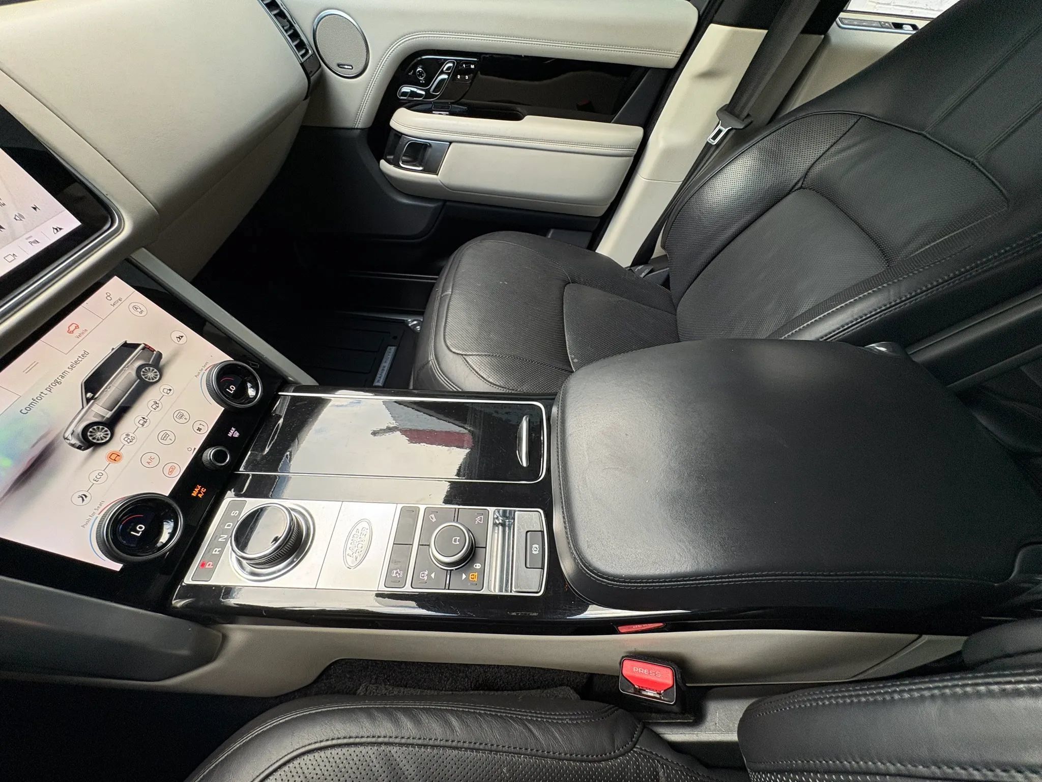Used 2020 Land Rover Range Rover HSE AWD/4WD image 47