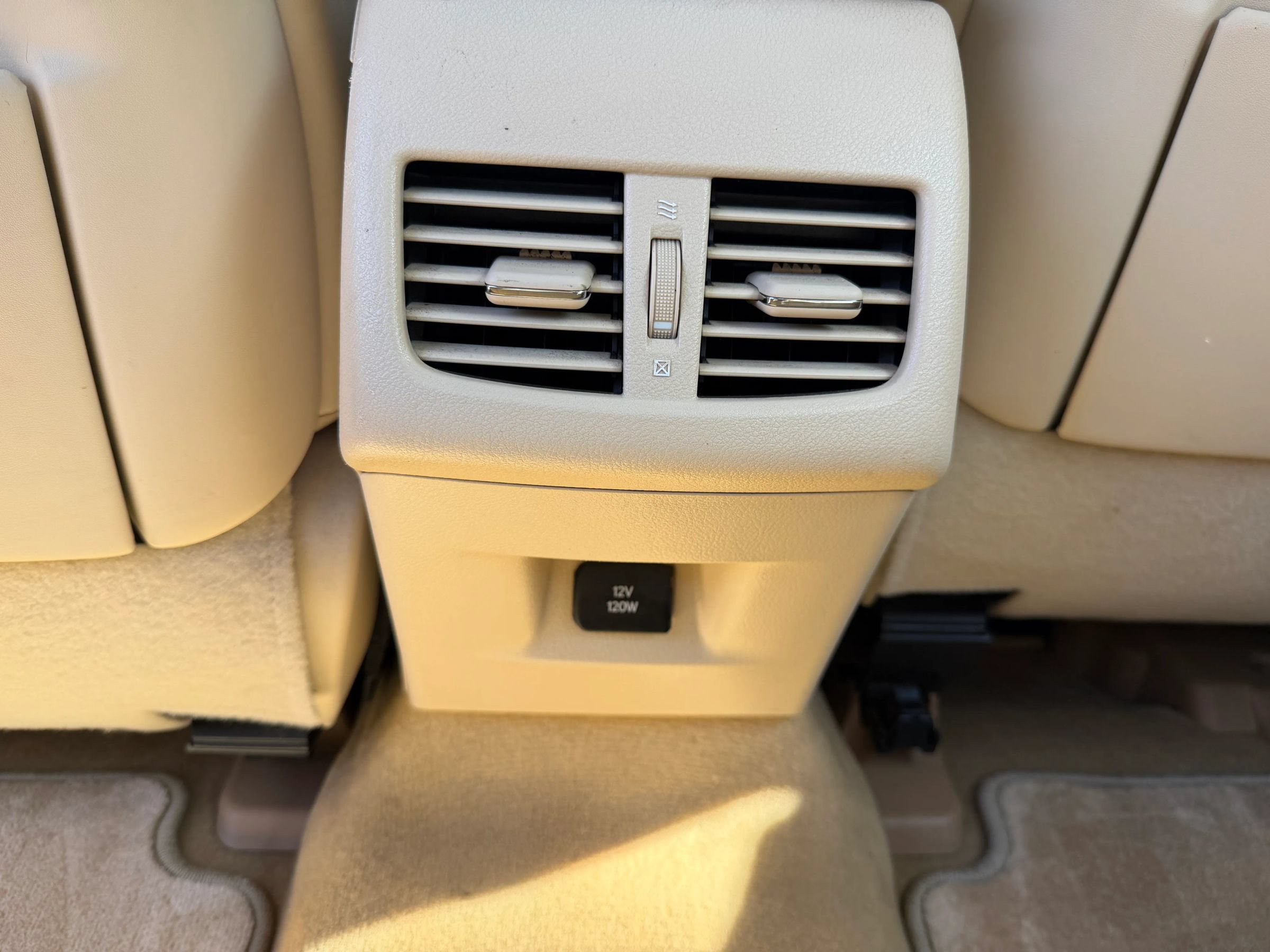 Used 2015 Lexus ES 350 w/ Premium Package FWD image 17