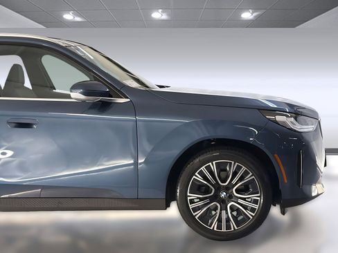 Used 2025 BMW X3 xDrive30i w/ Convenience Package AWD/4WD image 33