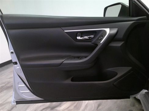 Used 2018 Nissan Altima 2.5 S w/ S Convenience Package image 33