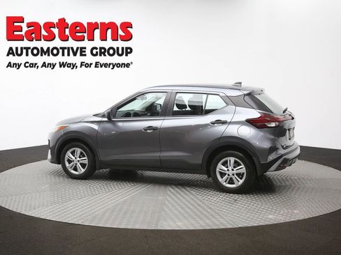 Used 2023 Nissan Kicks S image 62