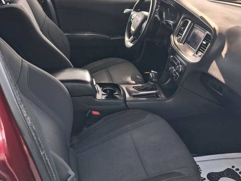 Used 2019 Dodge Charger SXT w/ Blacktop Package RWD image 3