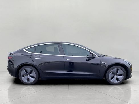 Used 2018 Tesla Model 3 image 4