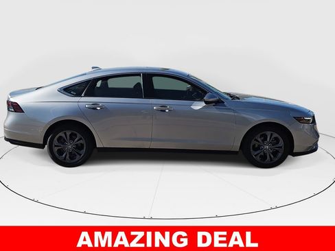 Used 2023 Honda Accord EX image 2