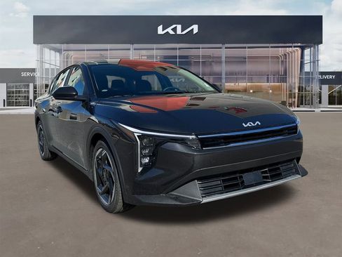 New 2025 Kia K4 EX image 1