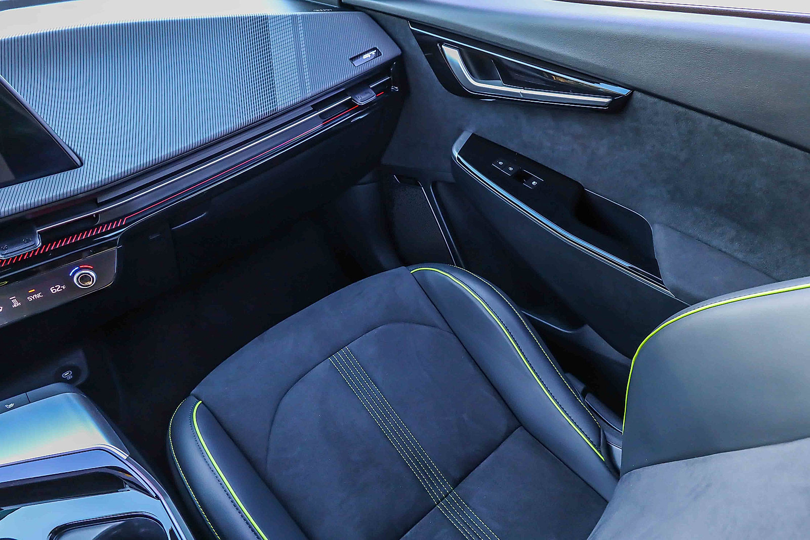 Certified 2023 Kia EV6 GT AWD/4WD image 18