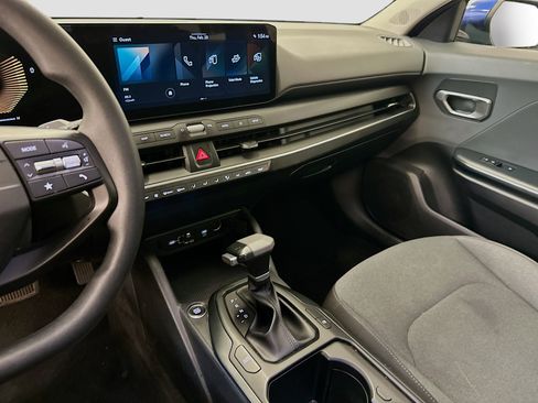 Used 2025 Kia K4 LXS image 25