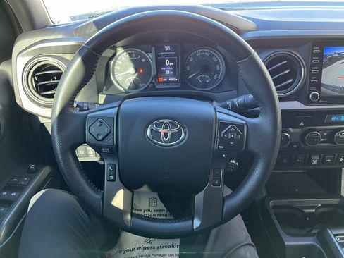 Certified 2023 Toyota Tacoma TRD Off-Road image 2