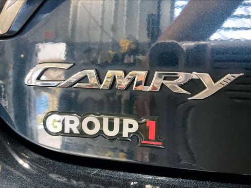 Used 2017 Toyota Camry LE image 30