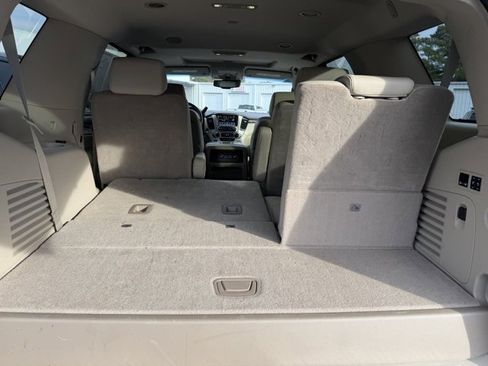 Used 2016 GMC Yukon Denali image 9