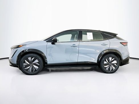 Used 2024 Nissan Ariya AWD image 4