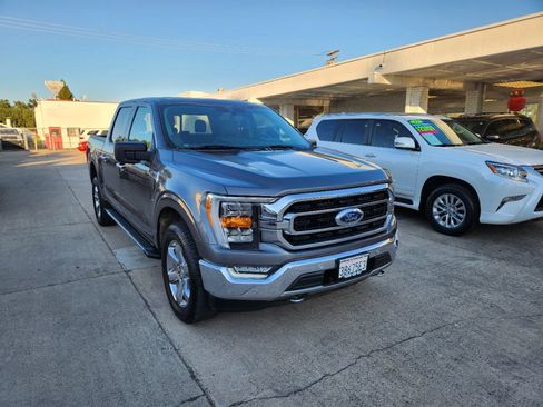 Used 2021 Ford F150 XLT w/ Equipment Group 302A High AWD/4WD image 8