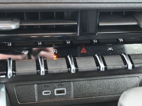 Used 2025 Chevrolet Colorado W/T w/ WT Custom Package image 28