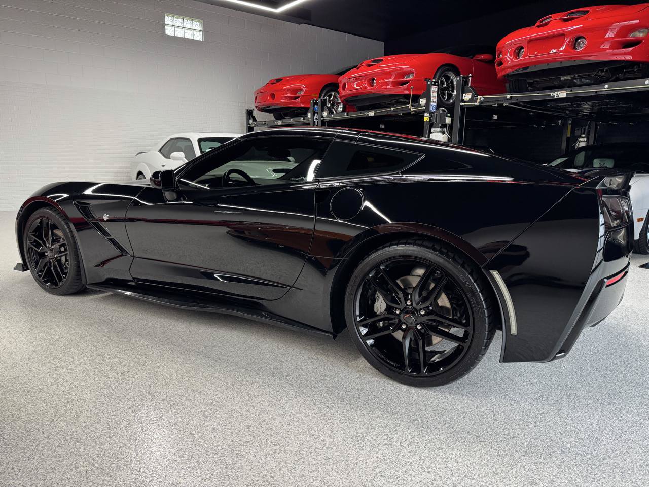 Used 2019 Chevrolet Corvette Stingray Coupe w/ 1LT RWD image 8