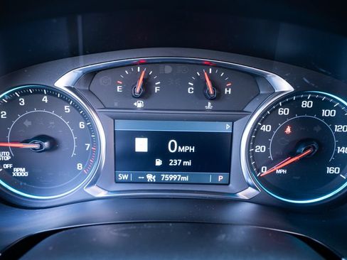 Used 2023 Chevrolet Traverse LT w/ LT Premium Package FWD image 37